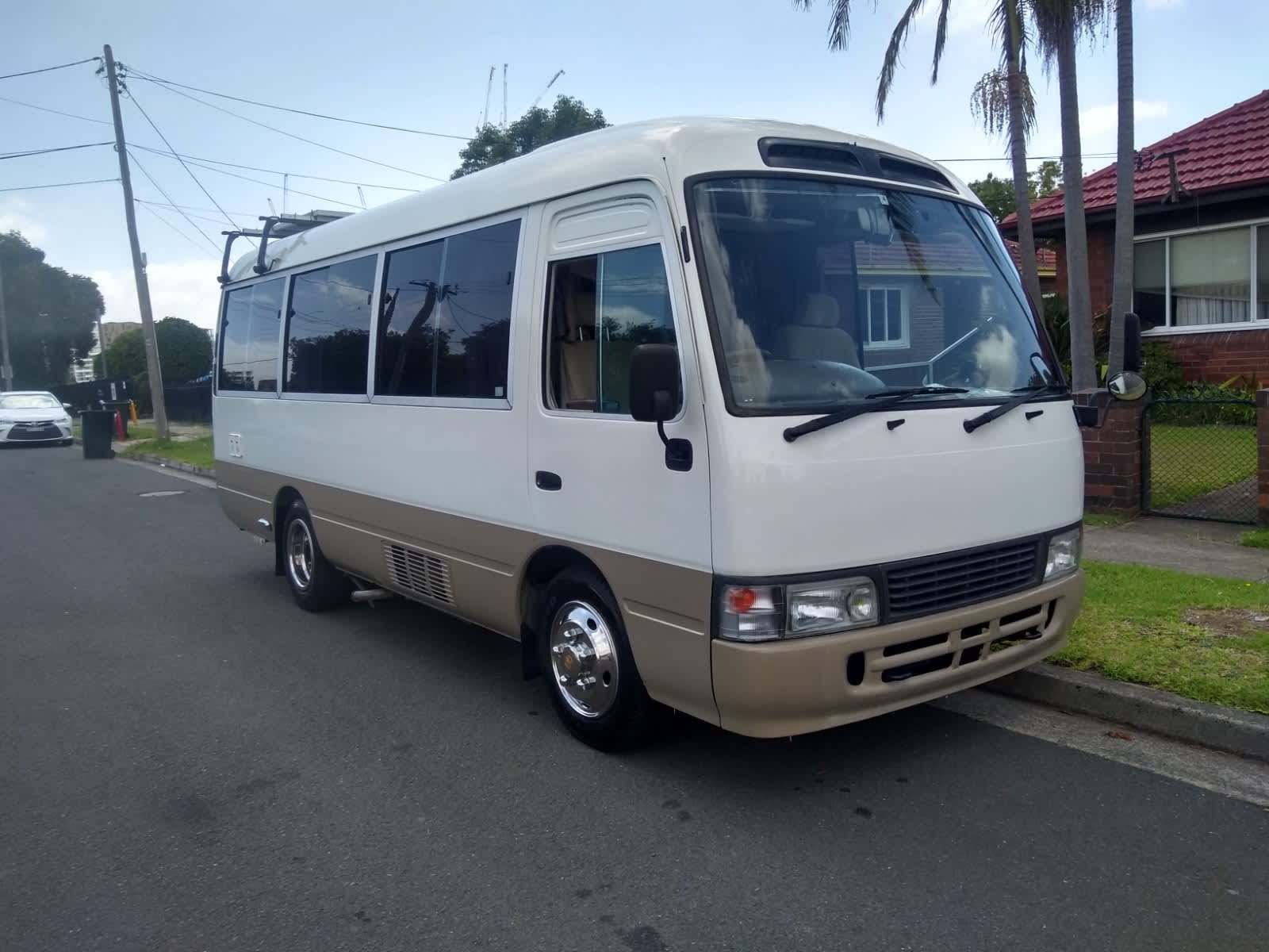 Camper Toyota Coaster 1995 Automatic transmission, Diesel, A/C, P/S, Low 100,071 Kms,